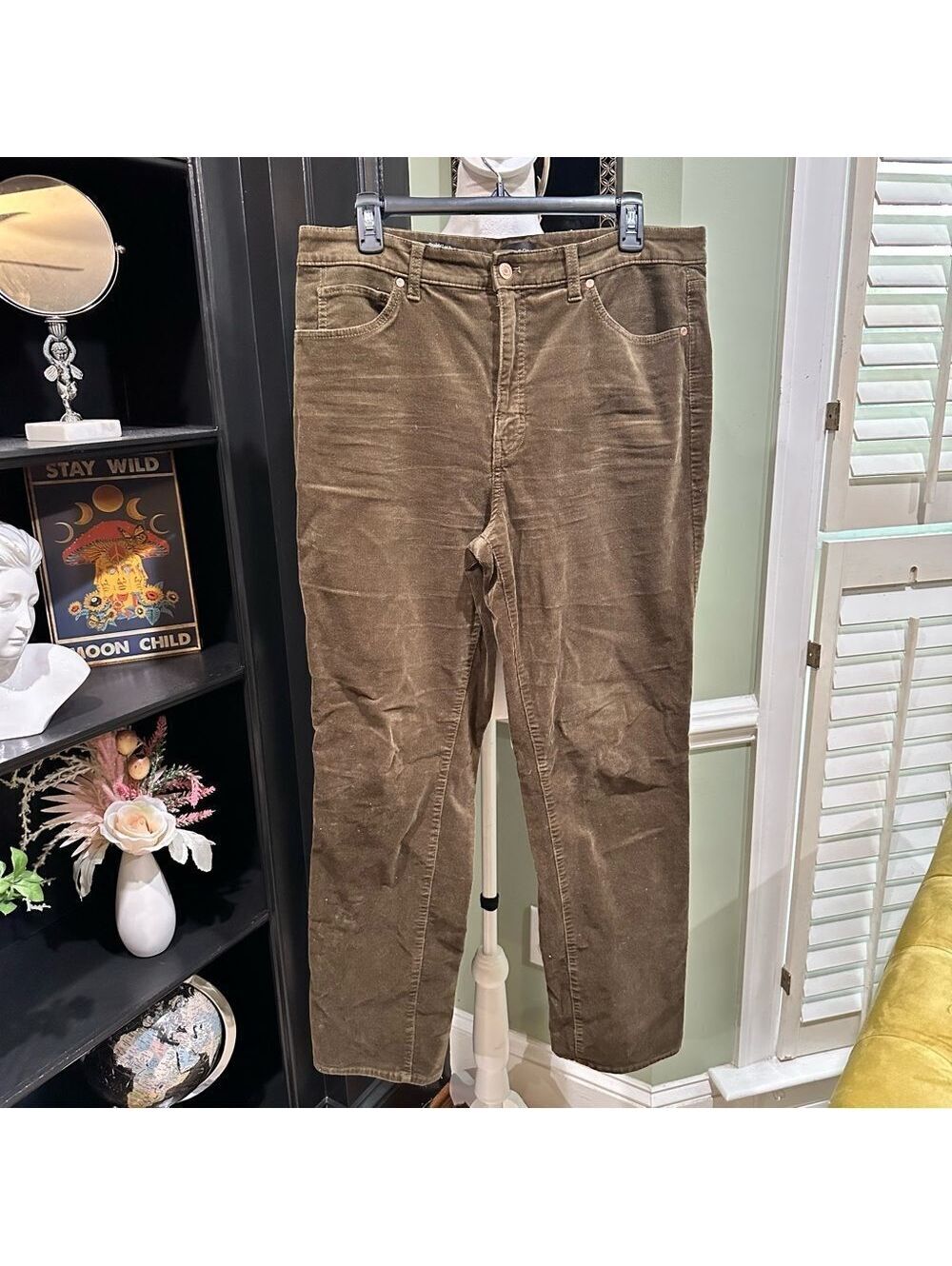 Talbots Olive Green Straight‑Leg Corduroy Jeans – Size 12